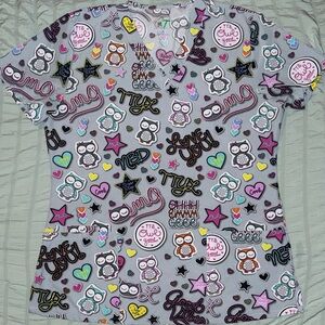 Owl Print Women's Scrub Top - Gray and Pink